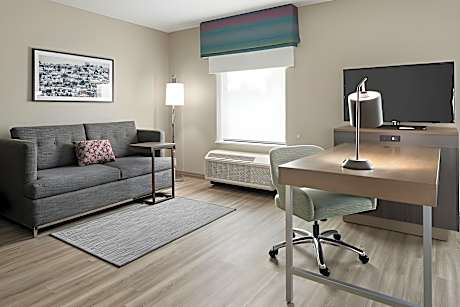 King Room - Hearing Access/Non-Smoking
