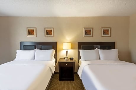 Standard Room with Two Queen Beds