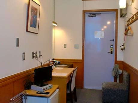 Single Room - Non-Smoking