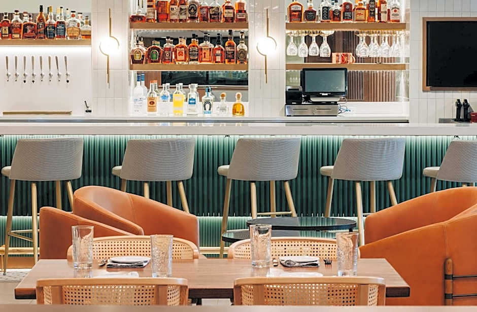 Crowne Plaza Louisville Airport Expo Ctr By IHG