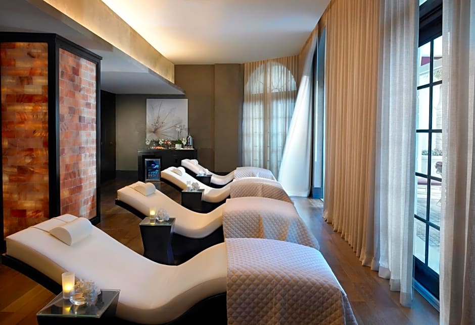 Acqualina Resort and Residences