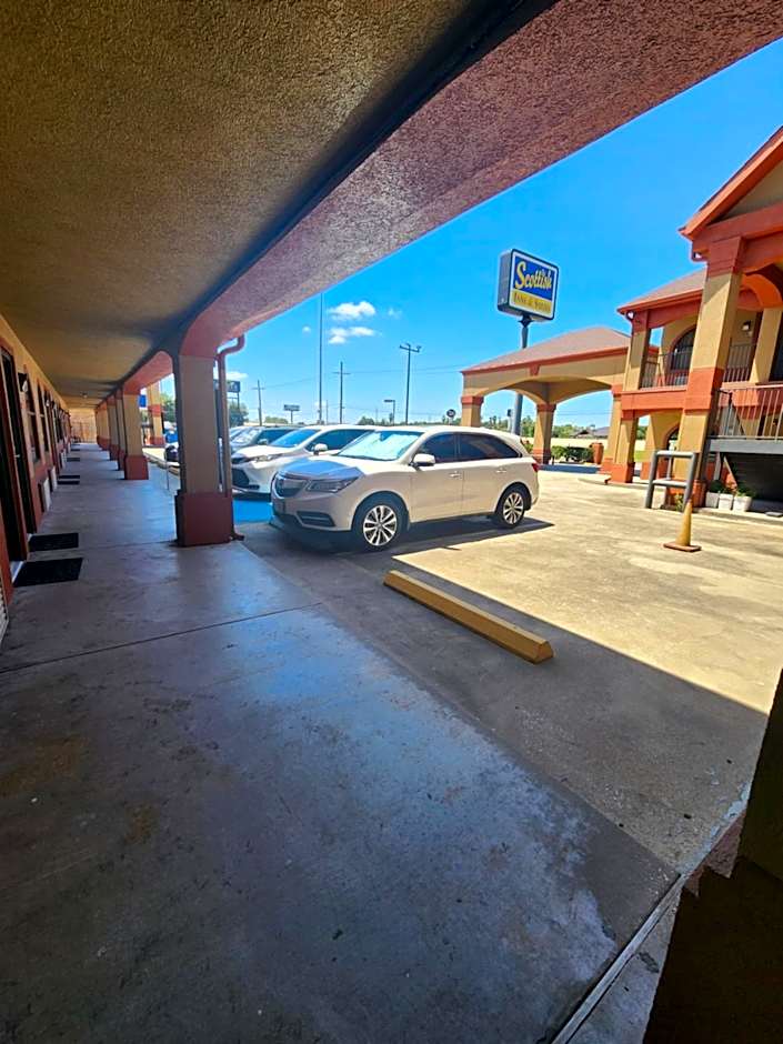 Scottish Inn and Suites Beaumont