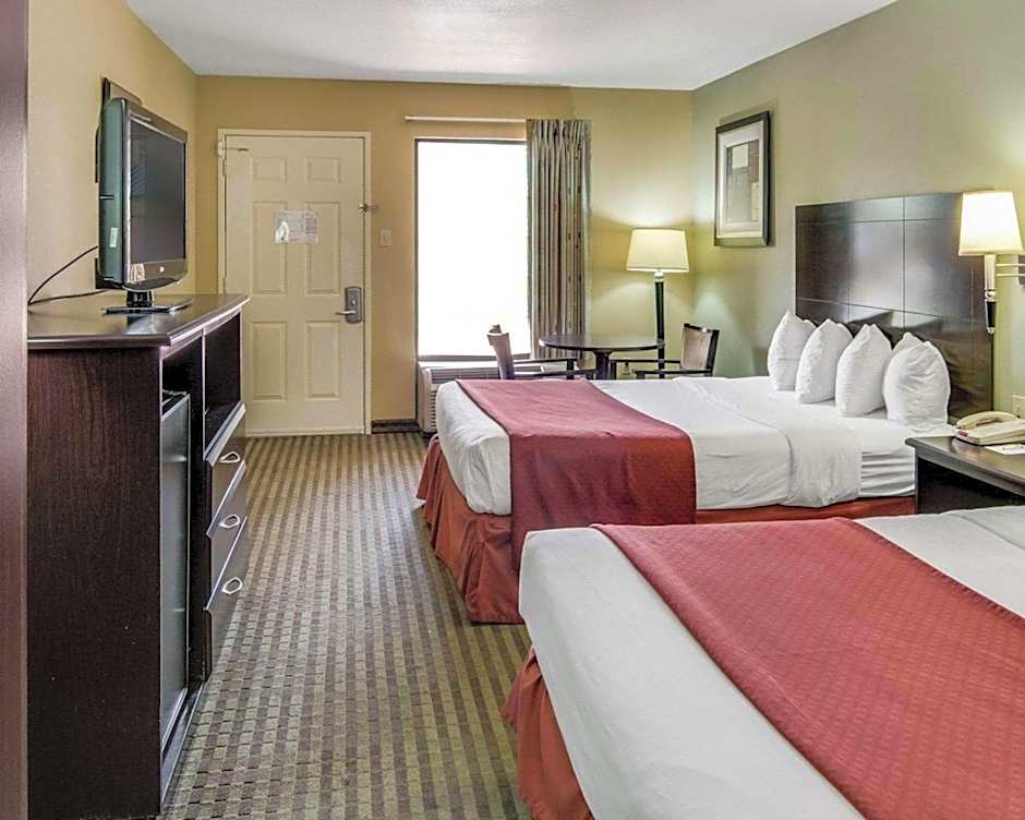 Quality Inn Mt. Pleasant