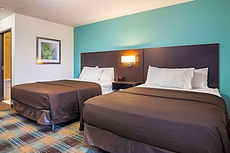 Queen Room with Two Queen Beds - Non-Smoking