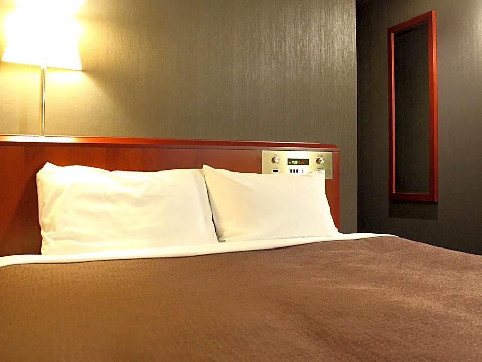 Hotel Livemax Yokohama Tsurumi