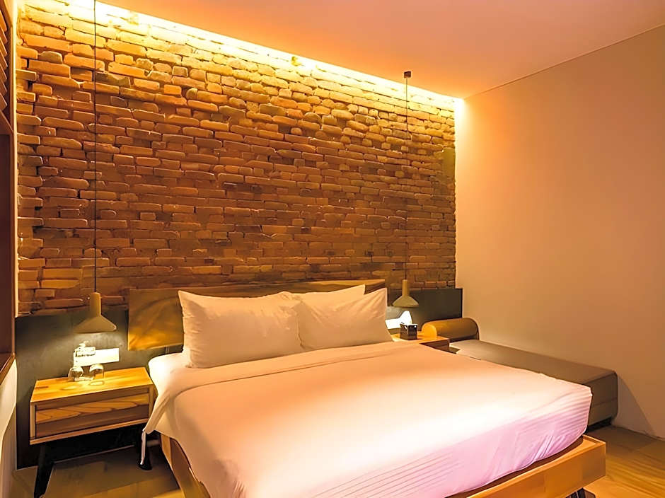 Tien Terrace Macalister