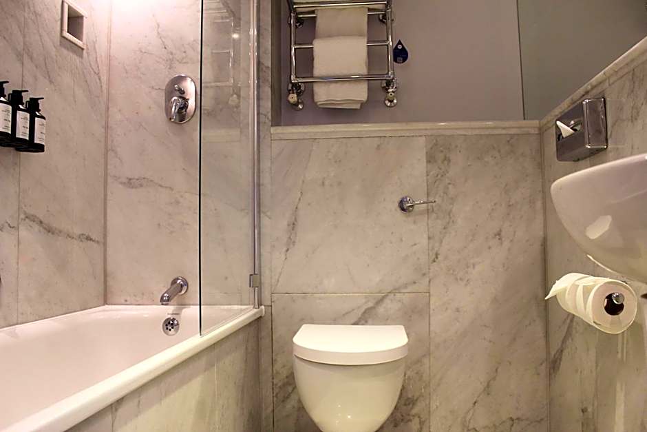 Radisson Blu Hotel, London Tottenham Court Road