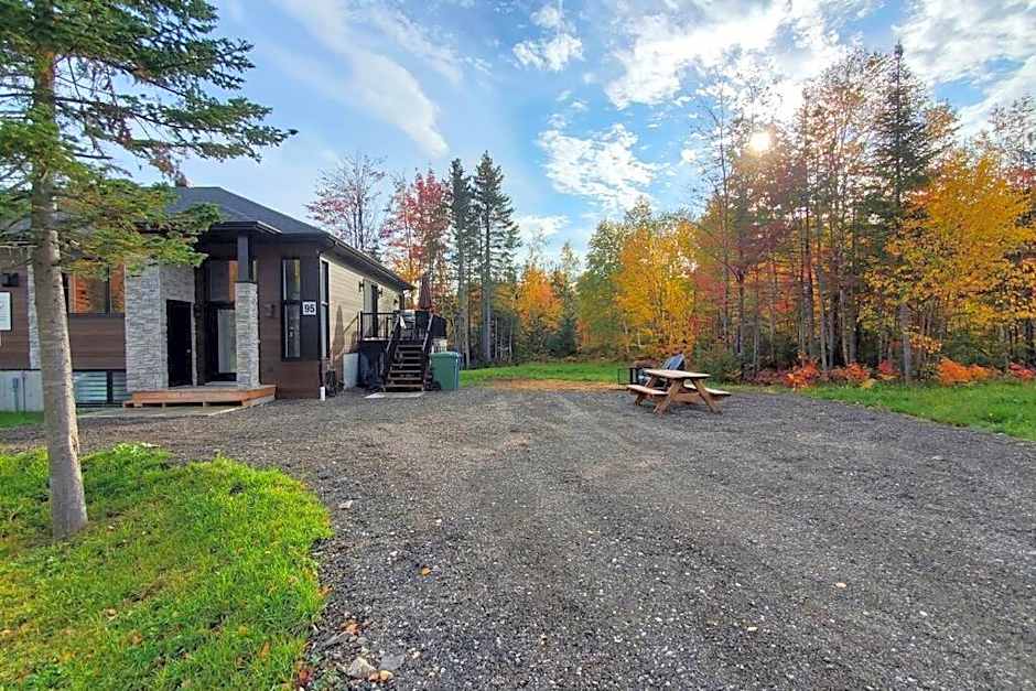 Photo 1 of 14 of Cottage Quebec - La Nepheline