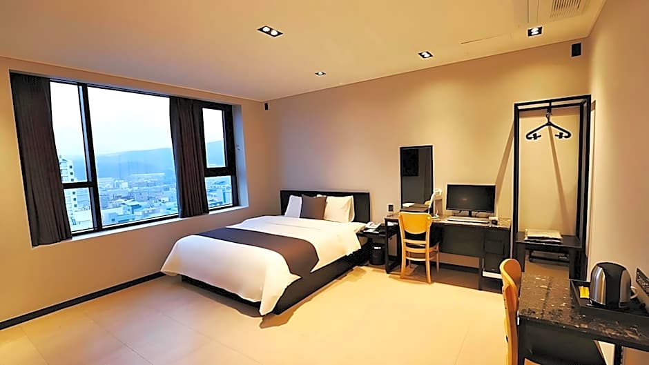Dongducheon Hotel The Gray