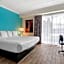 Howard Johnson Hotel by Wyndham Toms River