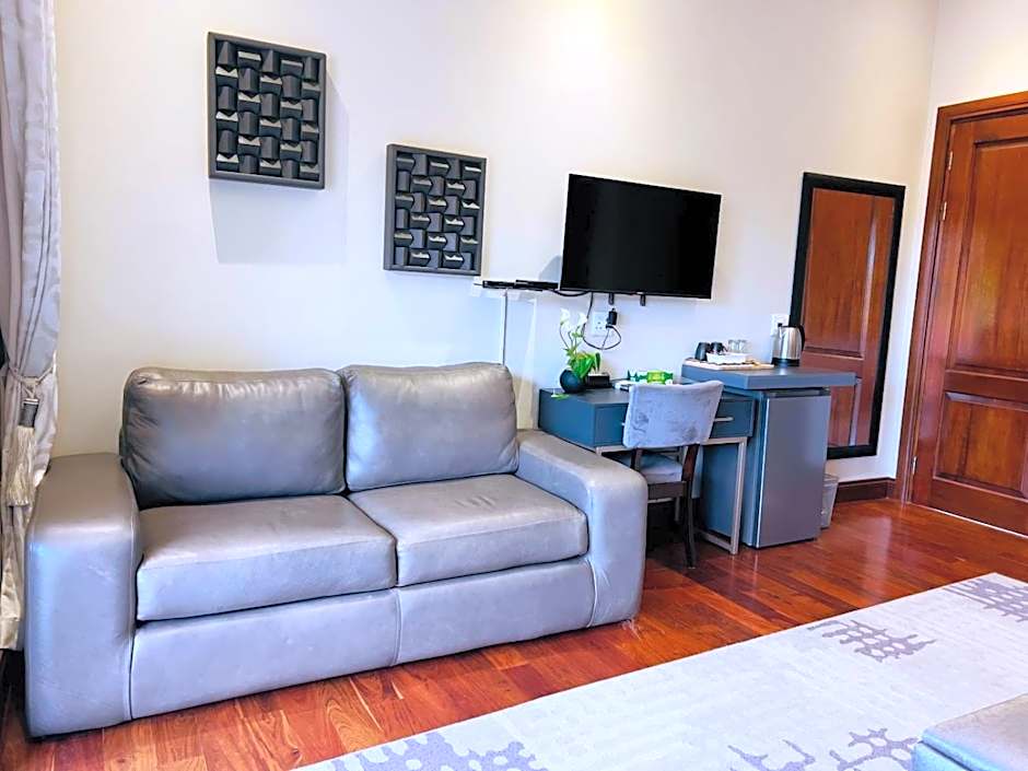 One O Eight Boutique Hotel