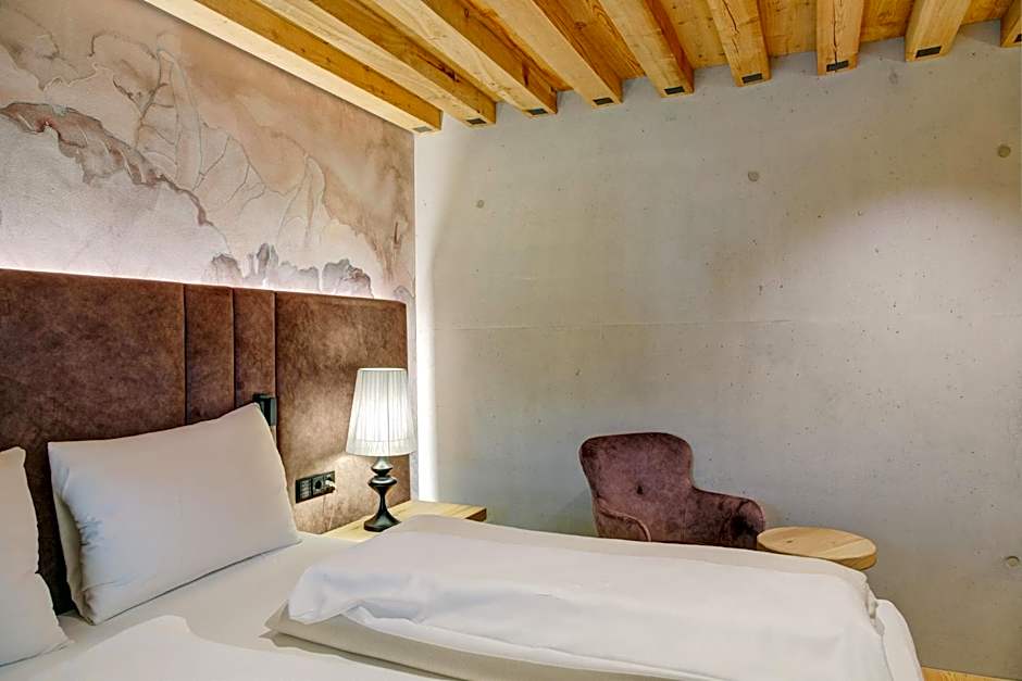 Boutique Hotel im Auracher Lochl