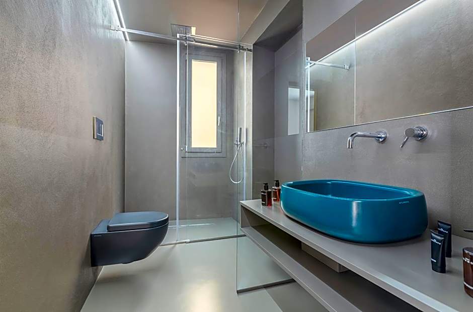 Fiveplace Design Suites & Apartments