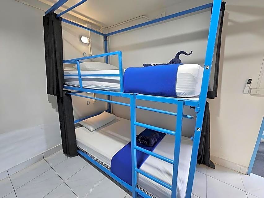 4 Bed Female Dormitory Room — 3 fotoğraftan 1. fotoğraf