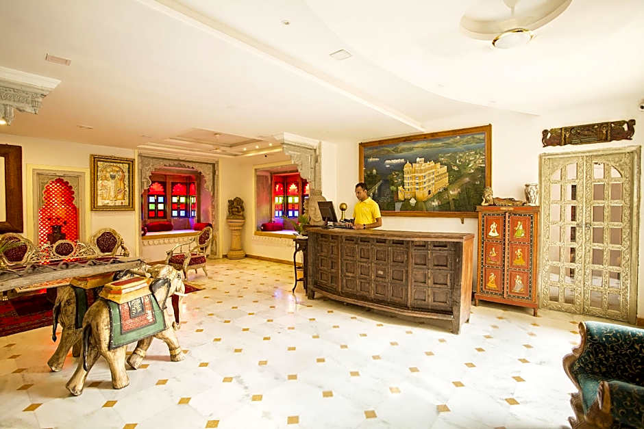 Bloom Boutique I Lake Pichola