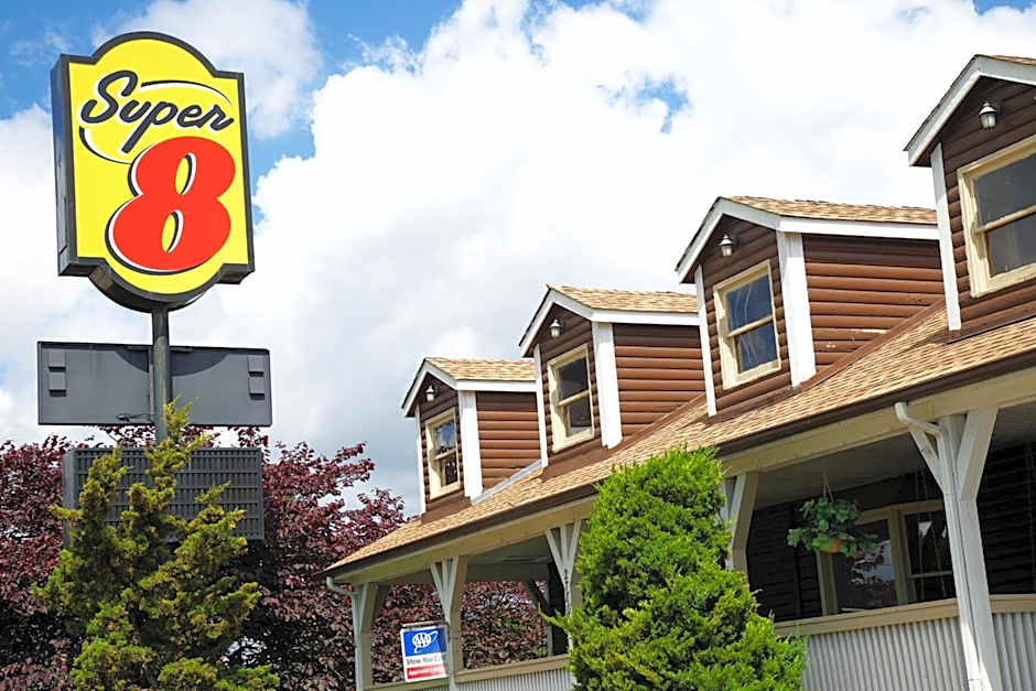 Super 8 by Wyndham Christiansburg