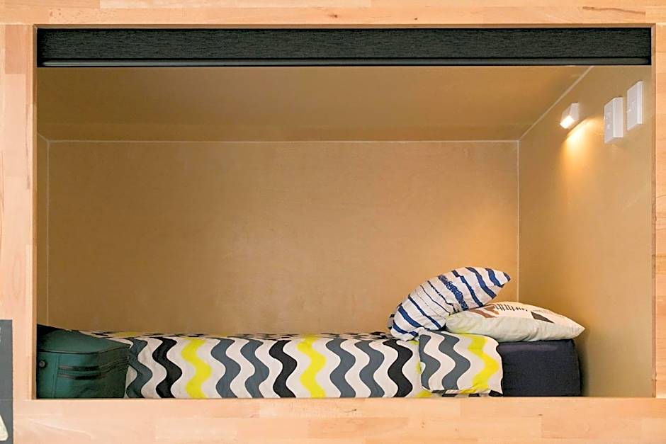 Finlay Jack's Backpackers