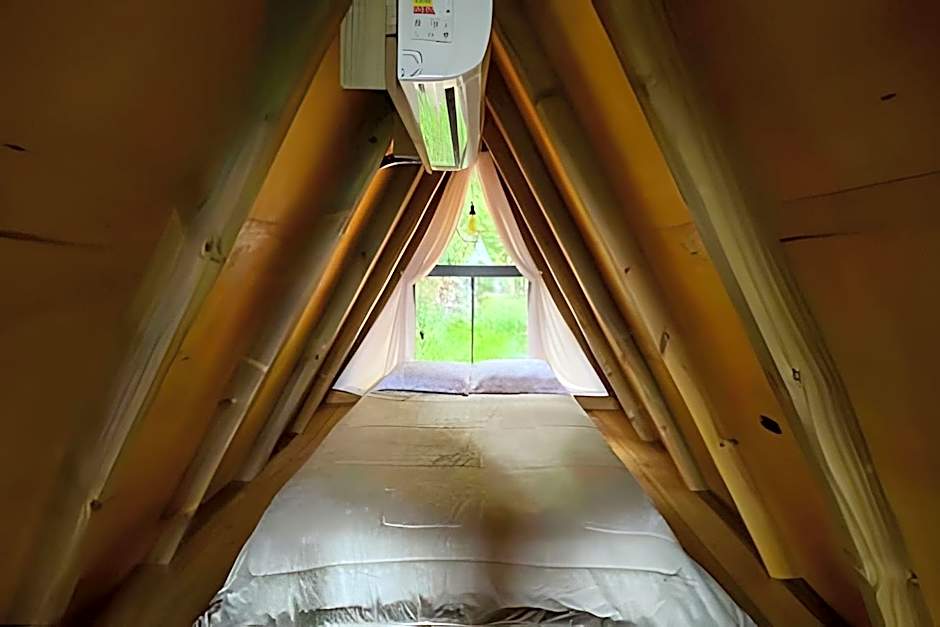 Chalé dos Alpes 1 hidromassagem e Lareira