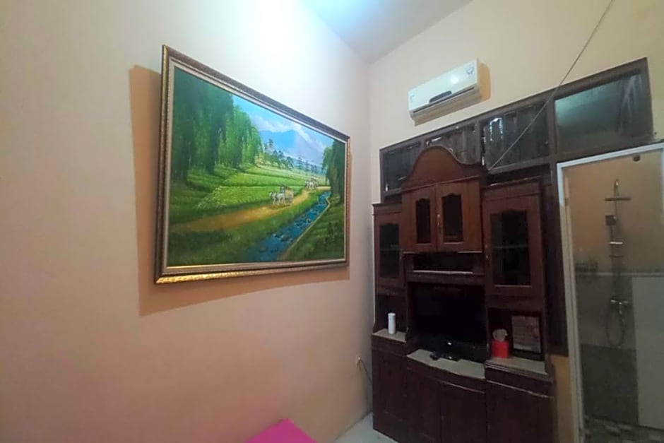 OYO Life 93010 Omah Bareng Syariah Sambisari