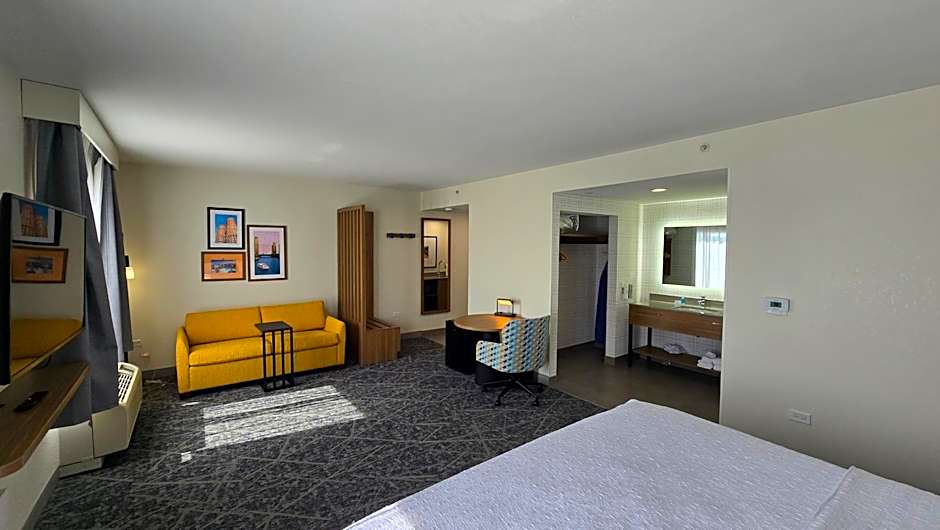 Hampton Inn By Hilton & Suites Chicago Deer Park