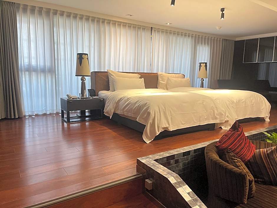 Housing International Hotel Qingdao