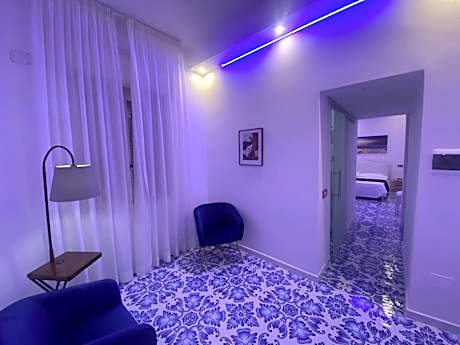 Suite with Hot Tub