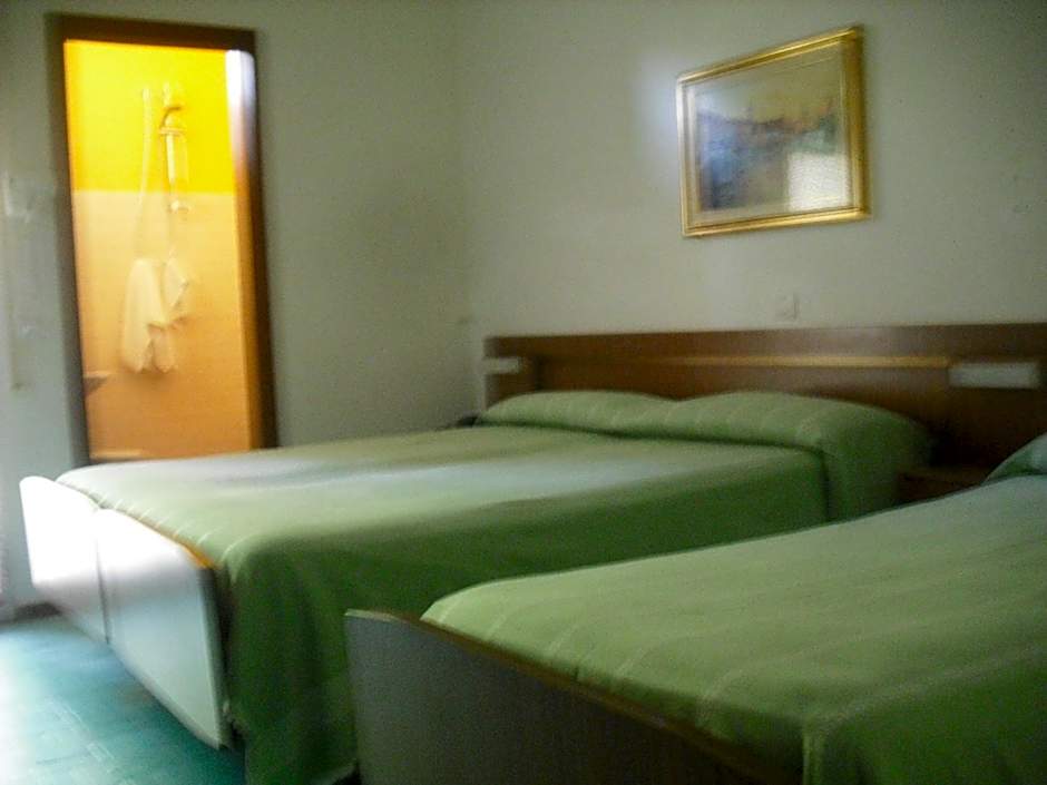 Photo 1 of 10 of Triple Room with Bathroom
