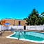 All Seasons Inn & Suites