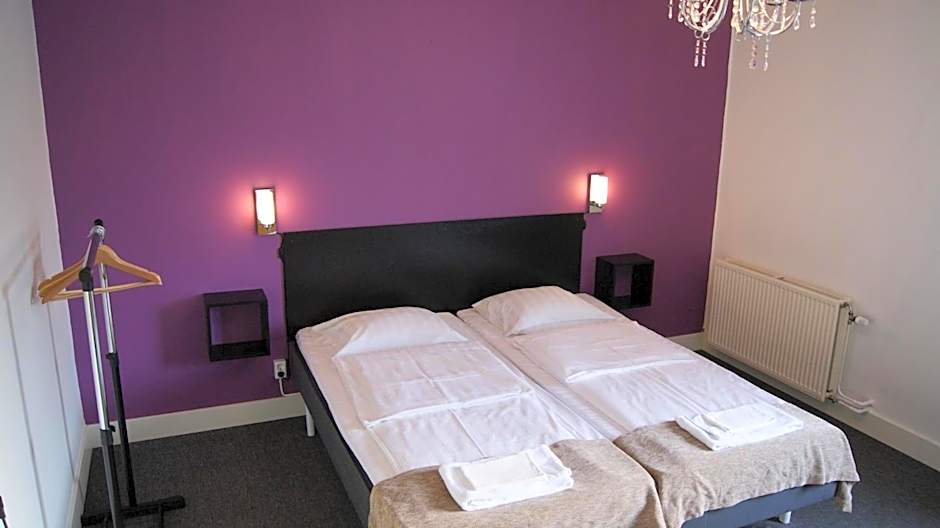 Vandrarhem 11 RUM & KÖK