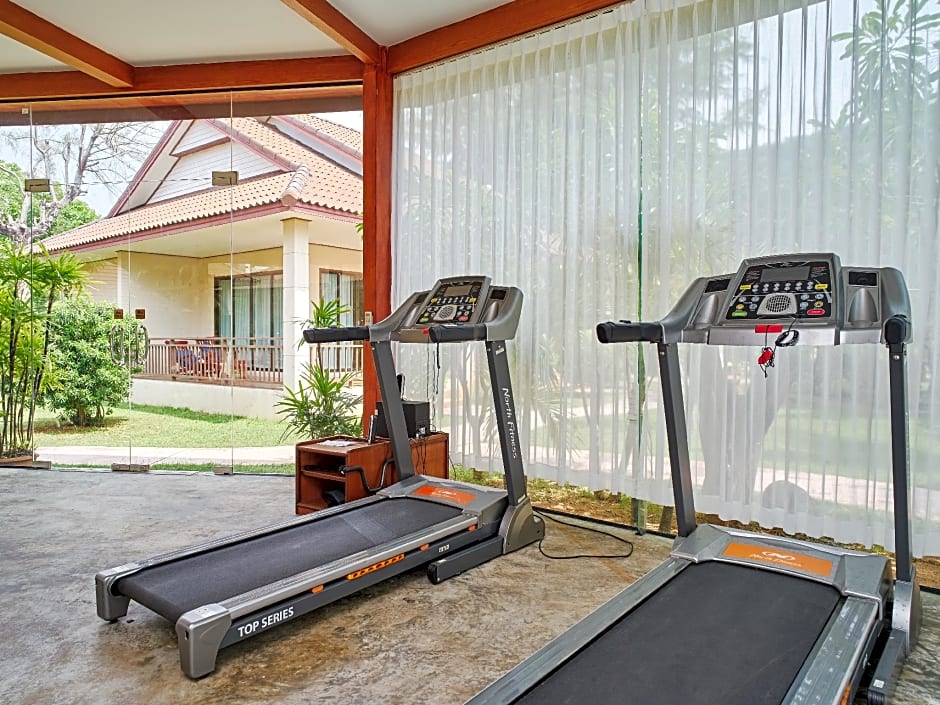 Kata Lucky Villa & Pool Access