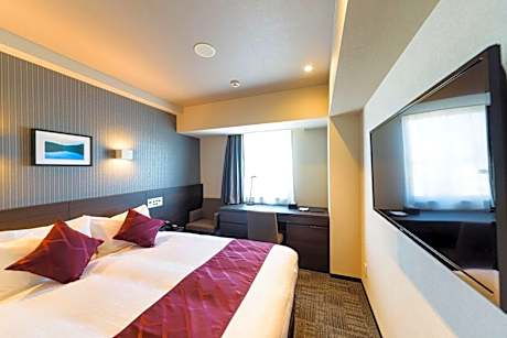 1 Queen Bed, Non-Smoking, Superior Room, Wireless High-Speed Internet Access, Coffee Maker