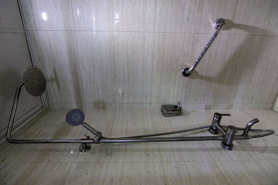 Qaser Al-Sultan Hotel Suites