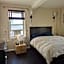 Fully renovated Manhattan gem