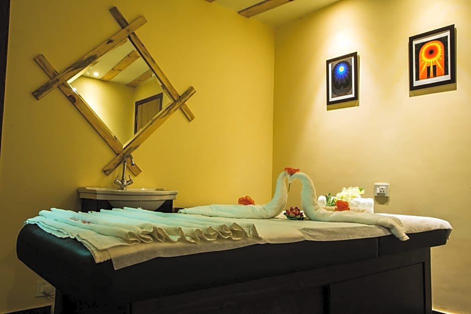 THE ROYAL COURT HOTEL & SPA