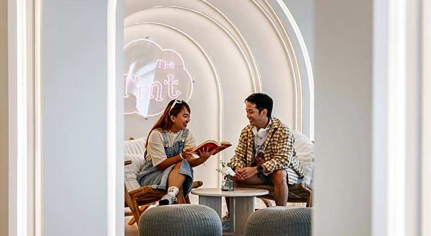 The Tint at Phuket Town Hotel