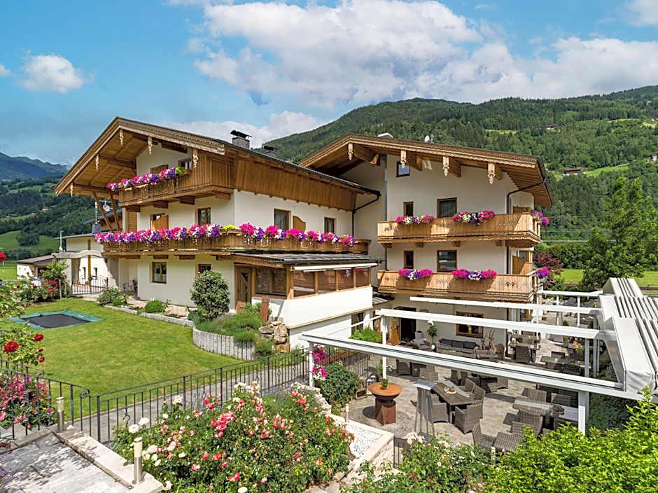 Photo 1 of 20 of Landhaus Alpenherz