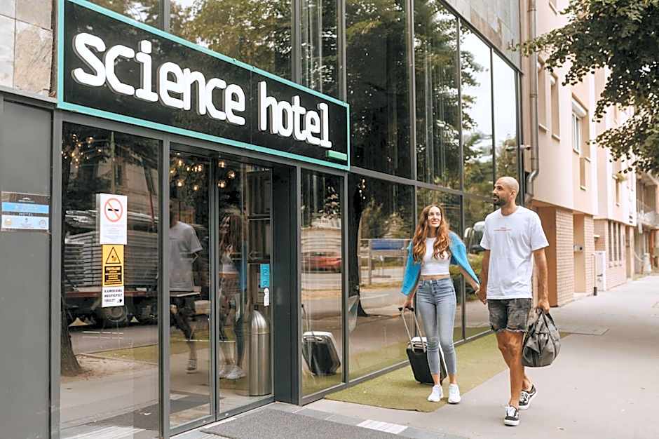 Science Hotel Prémium