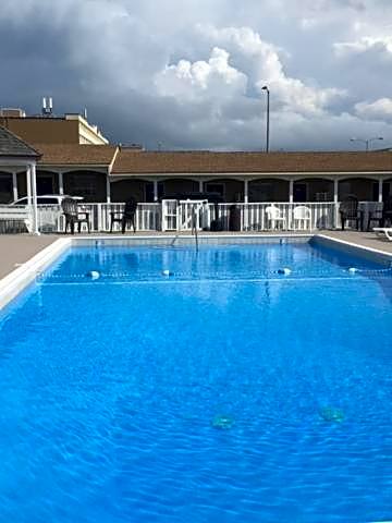 Outer Banks Motor Lodge