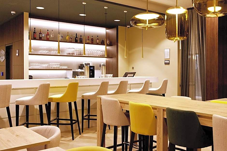 Hampton by Hilton Berlin City East Side Gallery