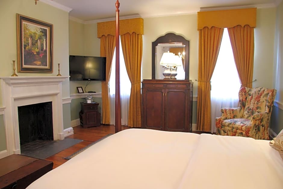 Morris House Hotel - Bed And Breakfast