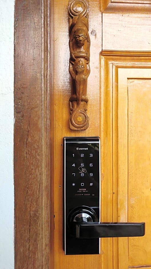 New Raya - Nias Beach Bungalows