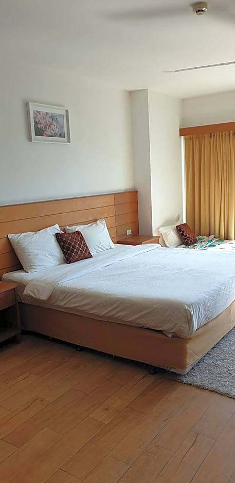 VTSIX at View Talay 6