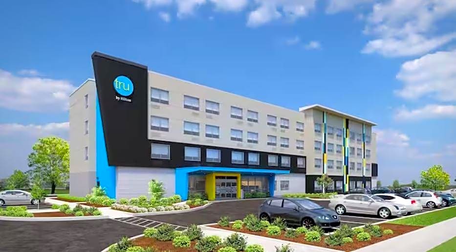 Tru by Hilton Lincoln East