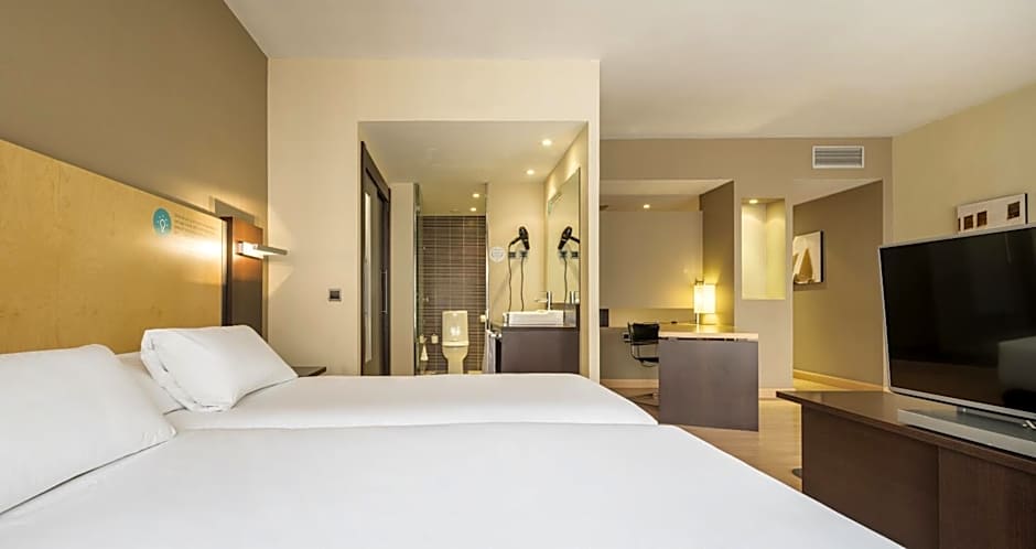 Ilunion Suites Madrid