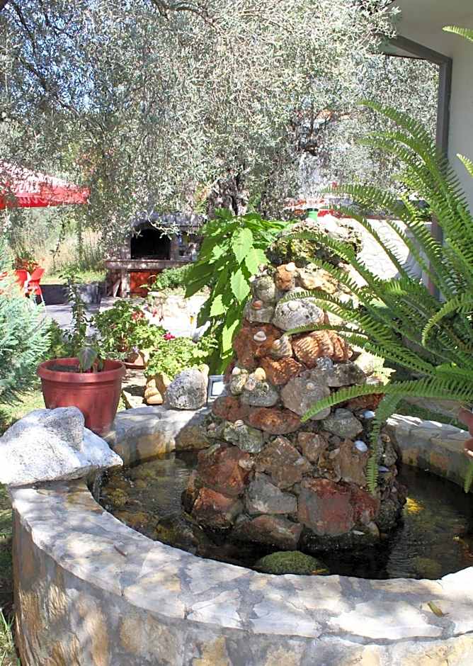 President Bungalows and Apartments