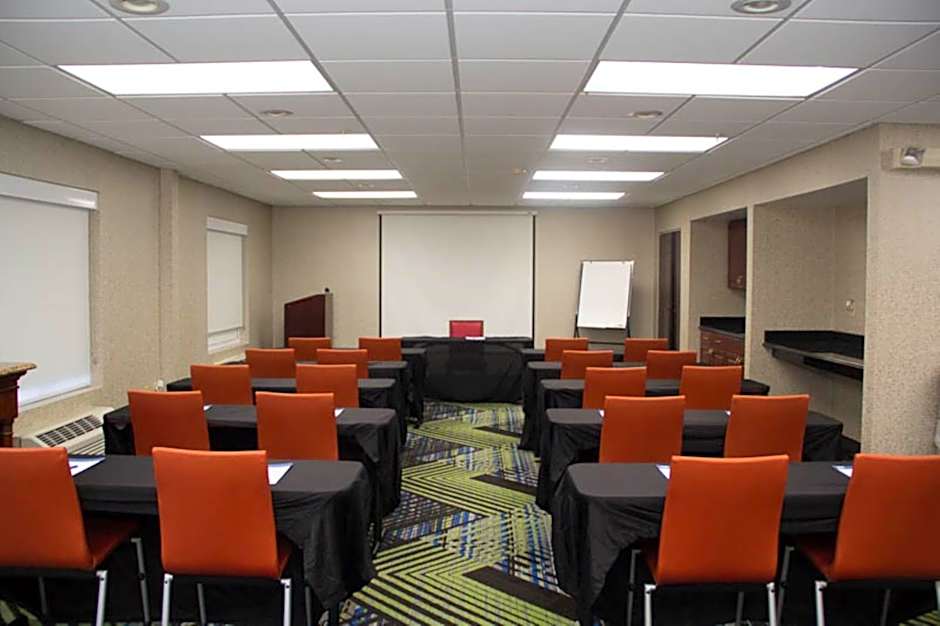 Holiday Inn Express Hotel And Suites Kings Mountain By IHG