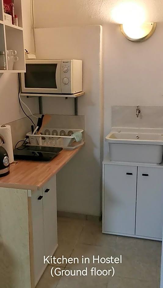 7brunnen Hostel Beds & Rooms