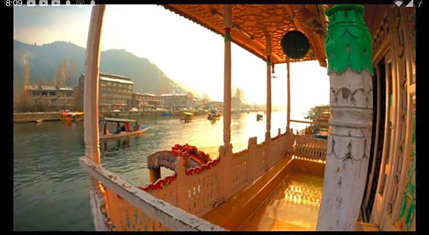 Houseboat Switzerland