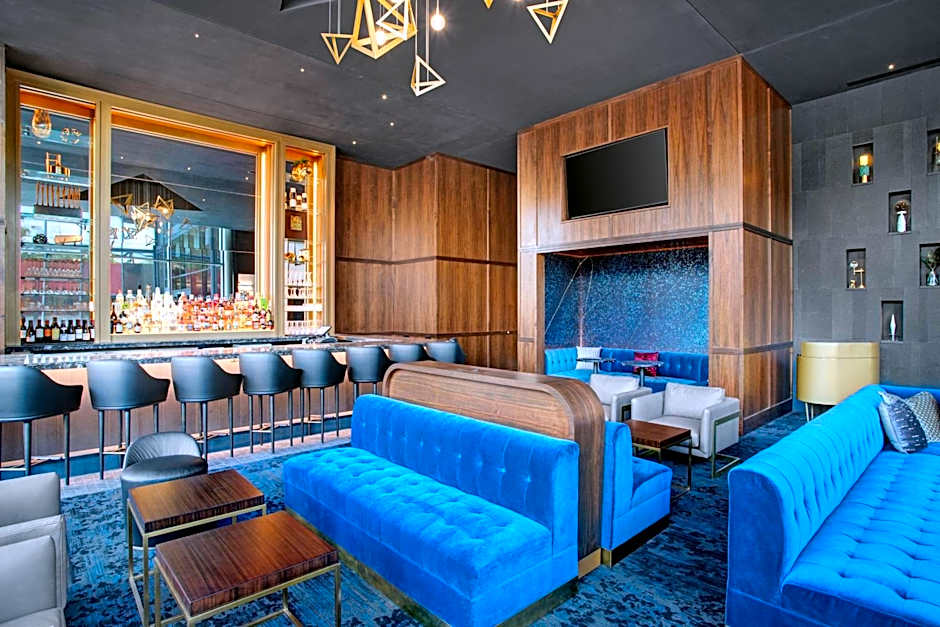 The Farnam, Autograph Collection