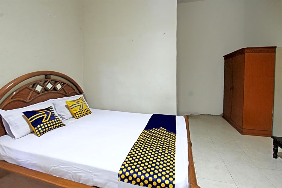 SPOT ON 92973 Madani Syariah Guesthouse